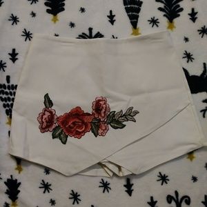 Skort!